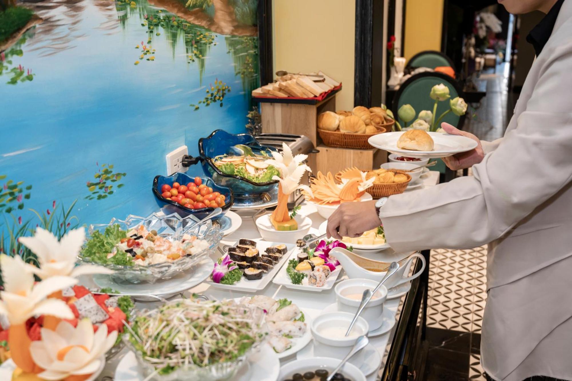 Mina Hotel And Spa Ханой Екстериор снимка