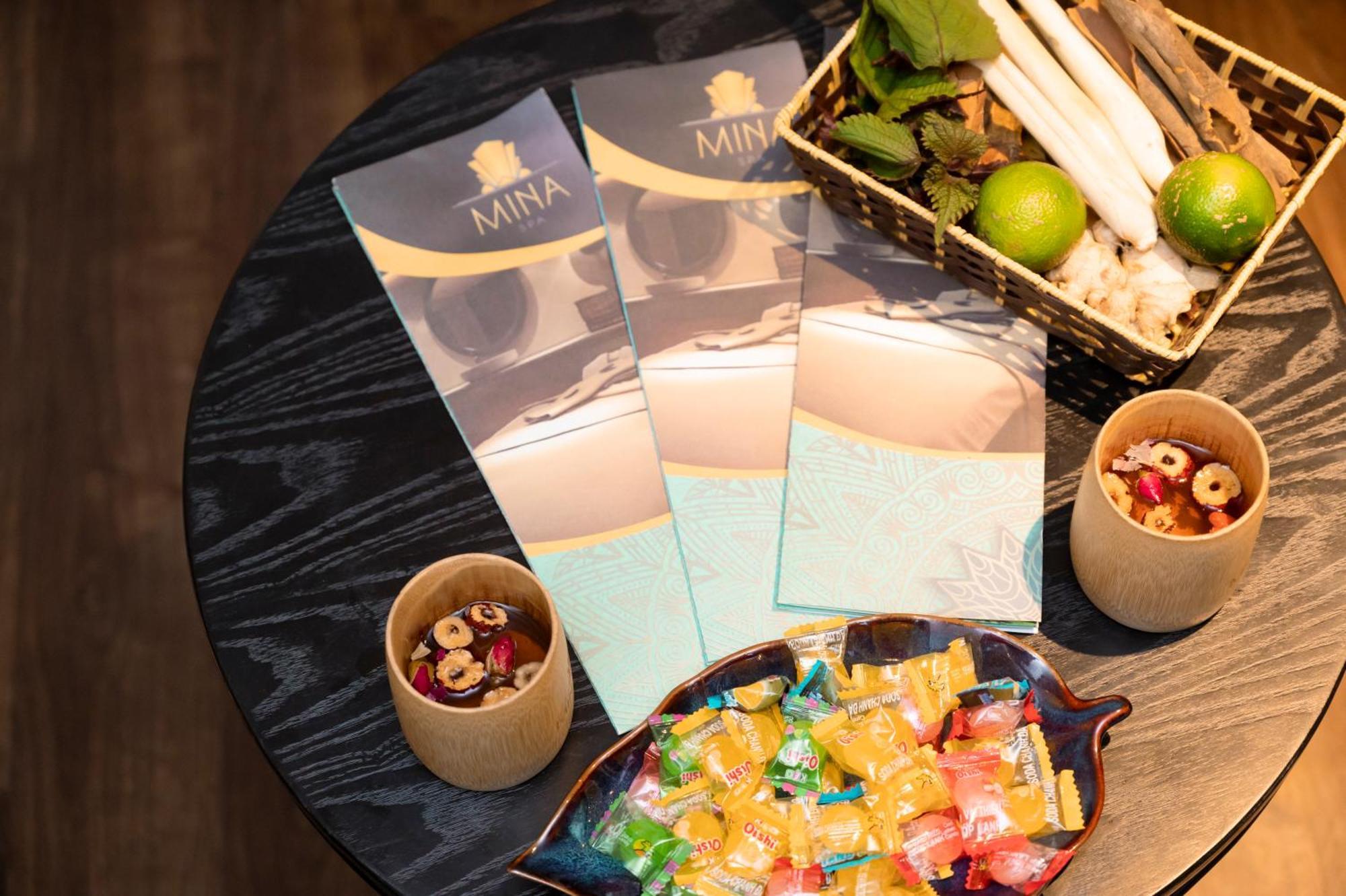 Mina Hotel And Spa Ханой Екстериор снимка